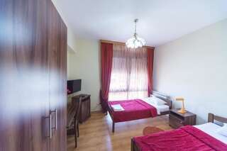 Отель Hotel Piramida Подгорица Семейный номер-4